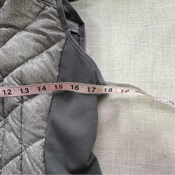 Michael Kors Puffer Vest - Picture 5 of 8